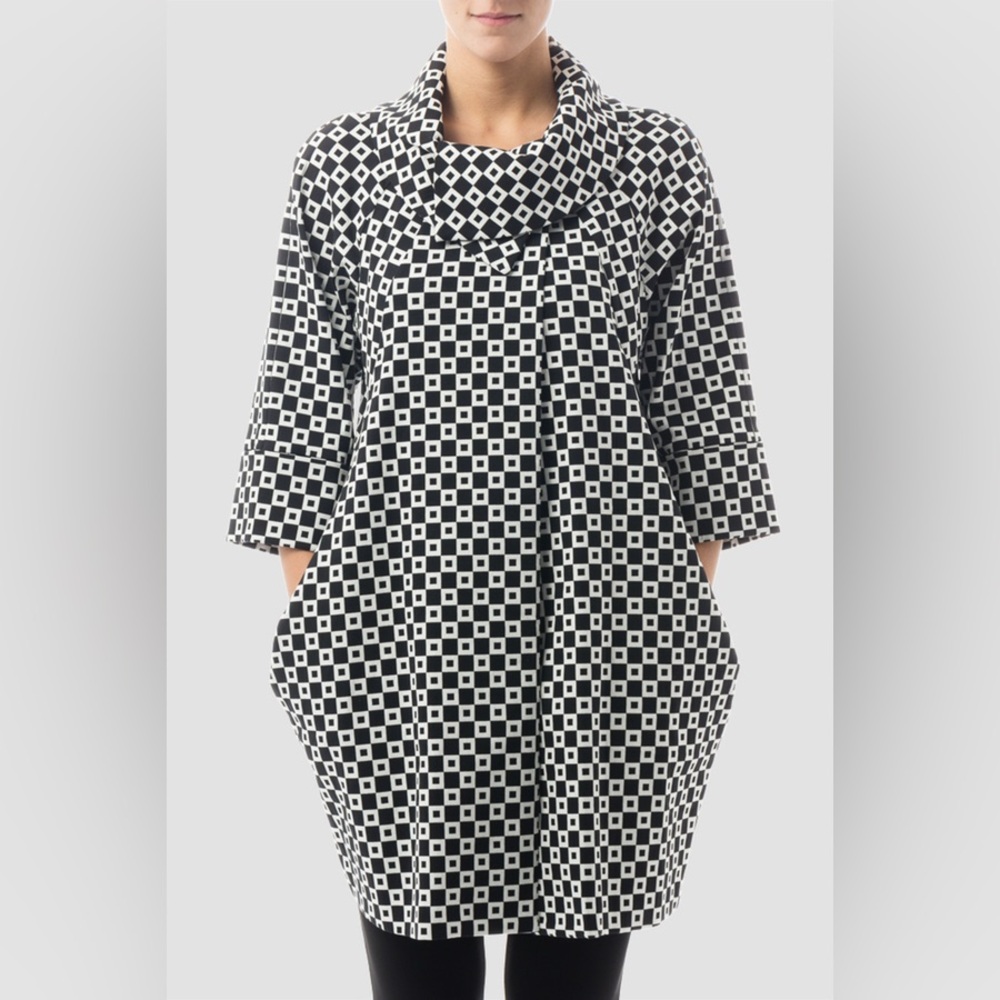 Joseph Ribkoff's Cubic 3/4 Sleeve Peacoat Women’s size 10